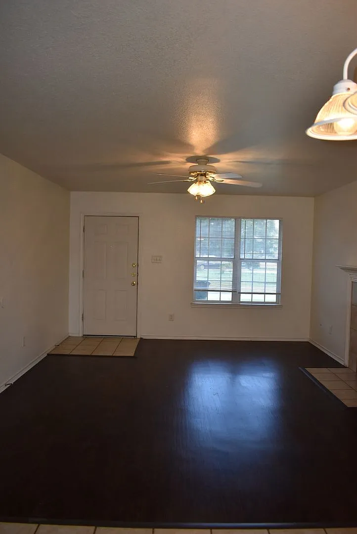 3 Br 2 Bath Harker Heights Duplex — Photo 2