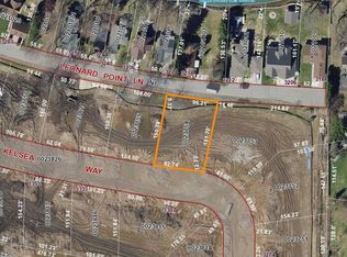 Kelsea Way #17, Oshkosh, WI 54904