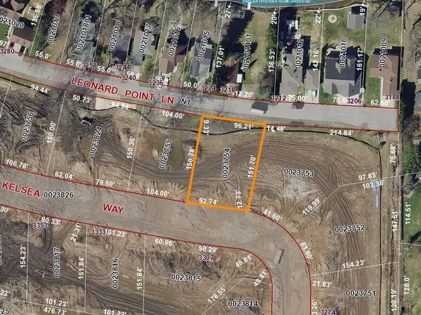 Kelsea Way #17, Oshkosh, WI 54904