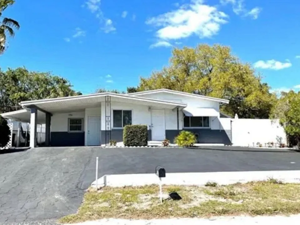 4829 Drift Tide Dr