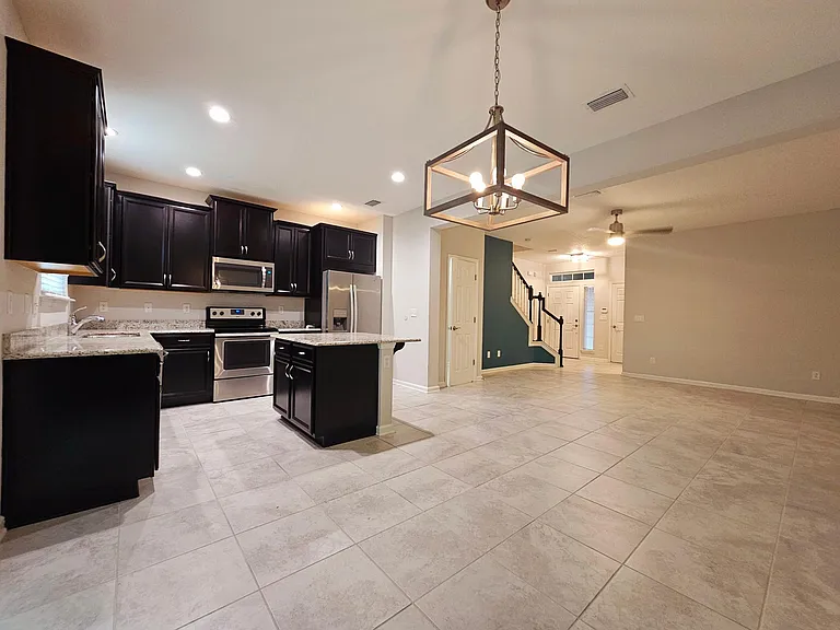 144 Paradas Pl — Photo 1
