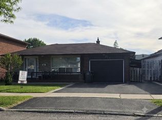 4254 Brandon Gate Dr, Mississauga, ON L4T 3K4