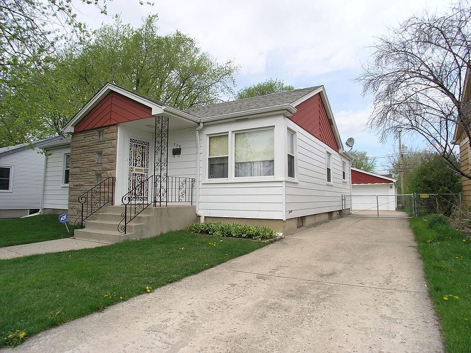 1st image of 754 E 157th Pl