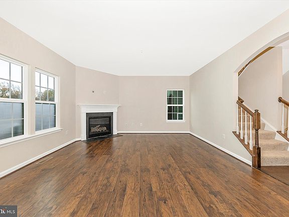 5th image of 22363 Sweetspire Dr
