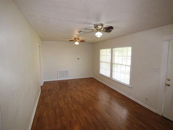 2nd image of 35 16th St N