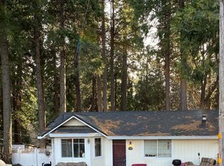 6200 Pine St, Pollock Pines, CA 95726