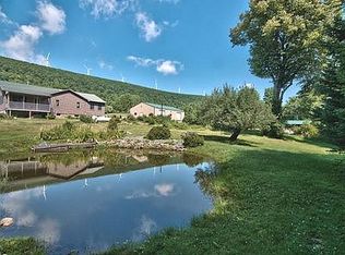 48 Skubic Rd, Waymart, PA 18472