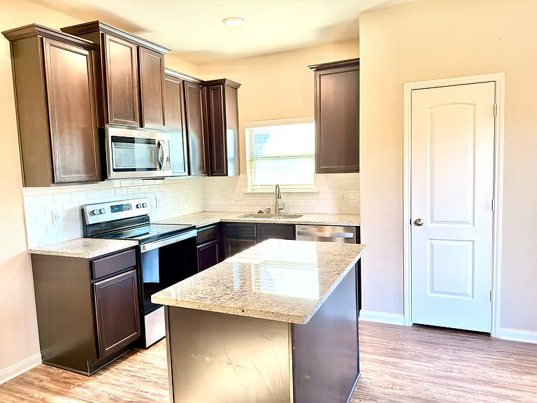 308 Curt St — Photo 18