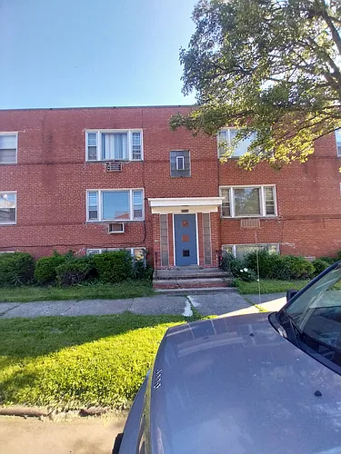 17848 Lake Shore Blvd #3 Photo 1