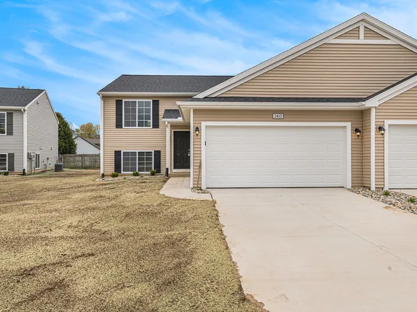 105 Mackenzie St, White Pigeon, MI 49099