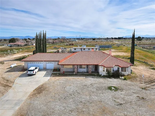 11077 Valle Vista Rd, Phelan, CA 92371