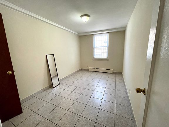 3rd image of 52-05 39th Ave #1R