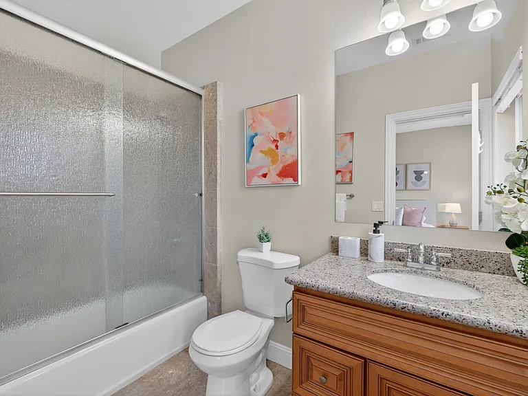533 Sally Garden Ct — Photo 17