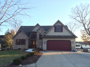 632 S Lantern Ln, Ellettsville, IN 47429
