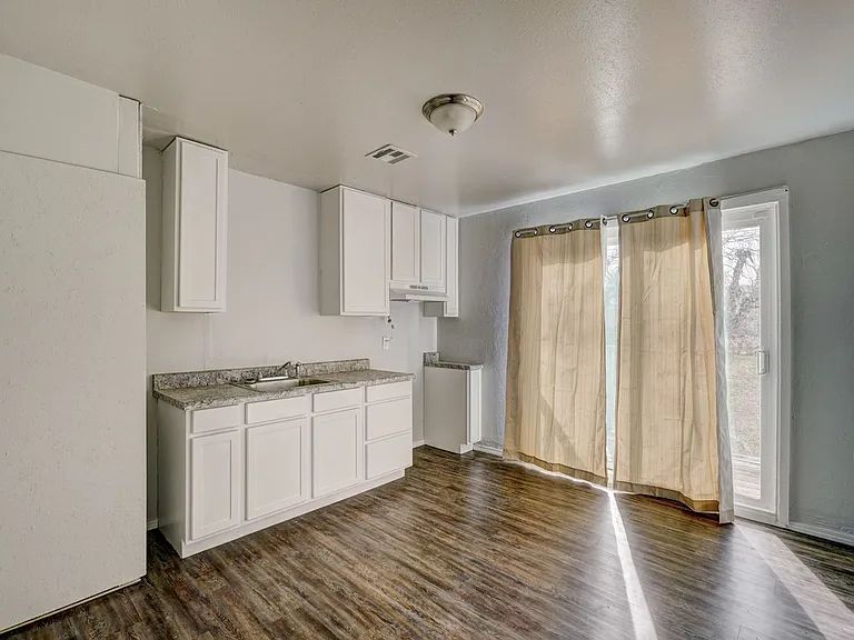 3900 Mallard Dr — Photo 18