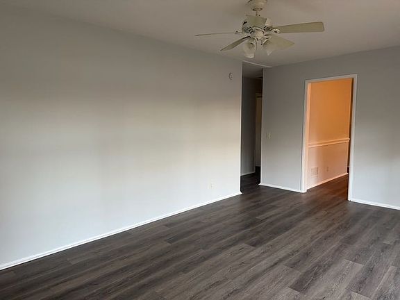 3rd image of 1511 Mulberry St