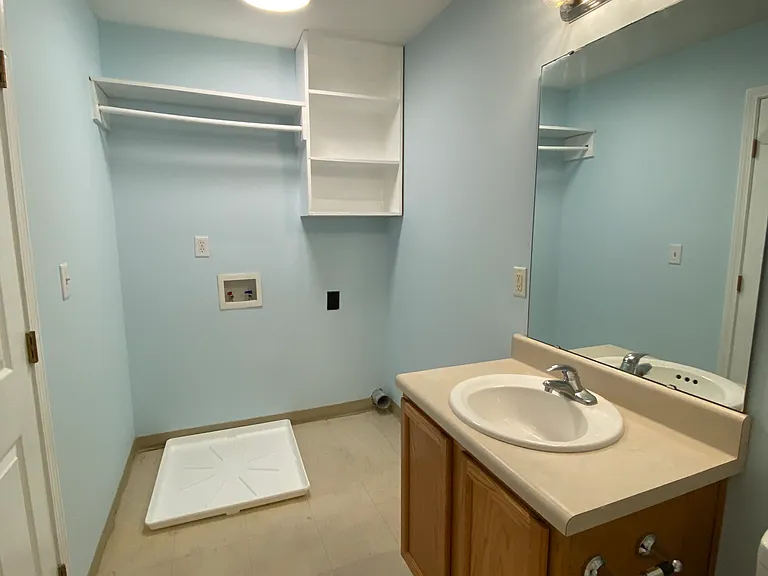 70 Coats Cir — Photo 7