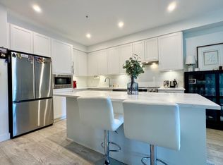 2160 Grant Ave #208, Pt Coquitlam, BC V3B 1P2