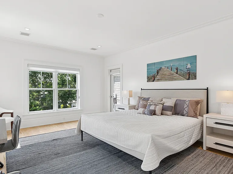 44 Lake Dr — Photo 24