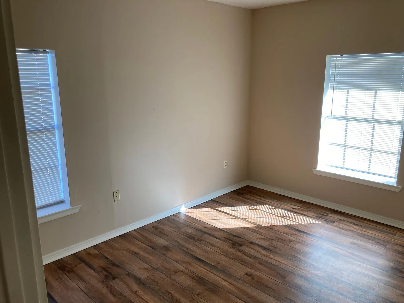 2 bed, 840 sqft, $1,250 — Photo 4