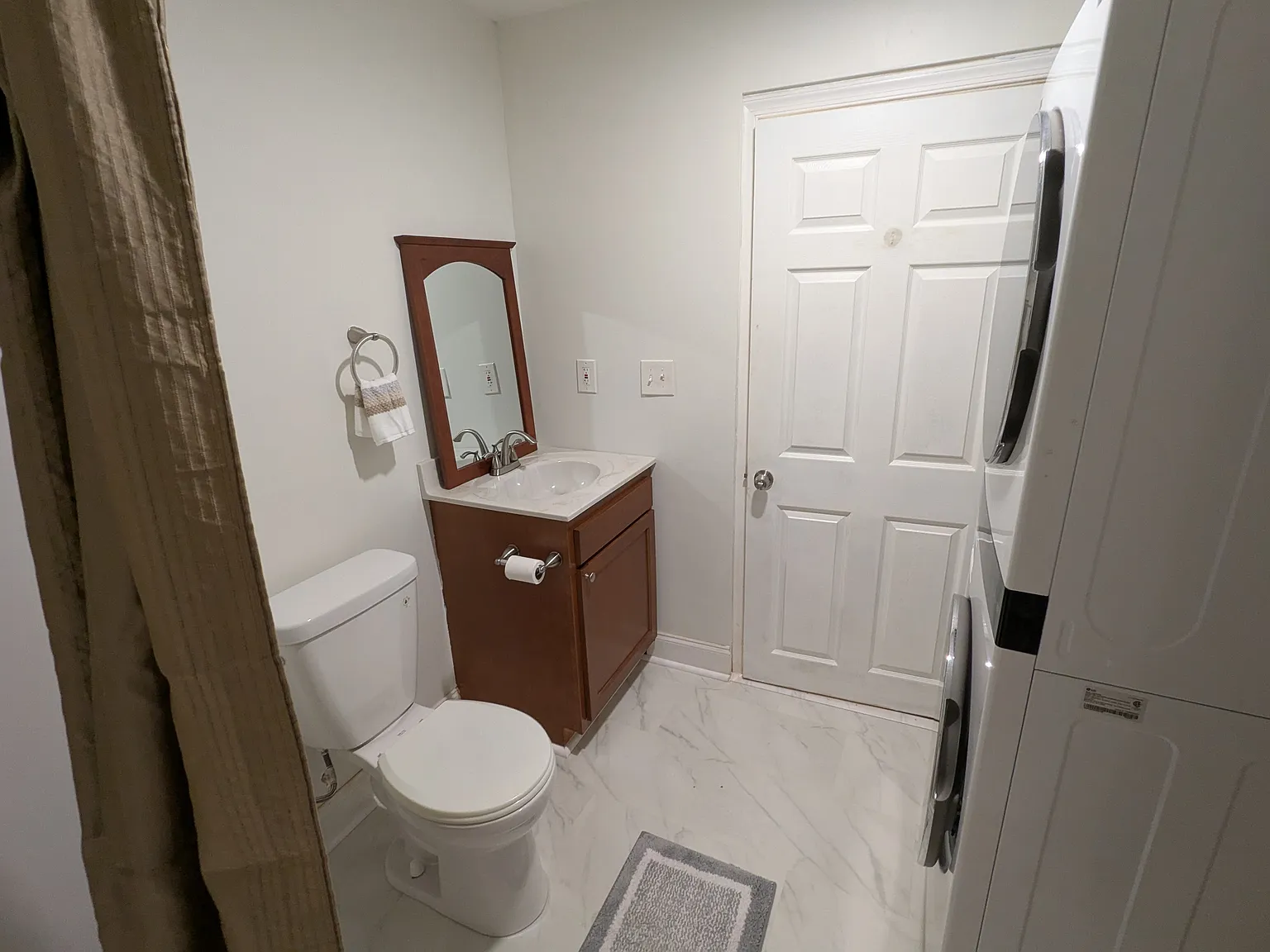 2 bed, 820 sqft, $1,800 — Photo 4