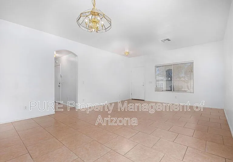 322 S 116th Ave — Photo 26