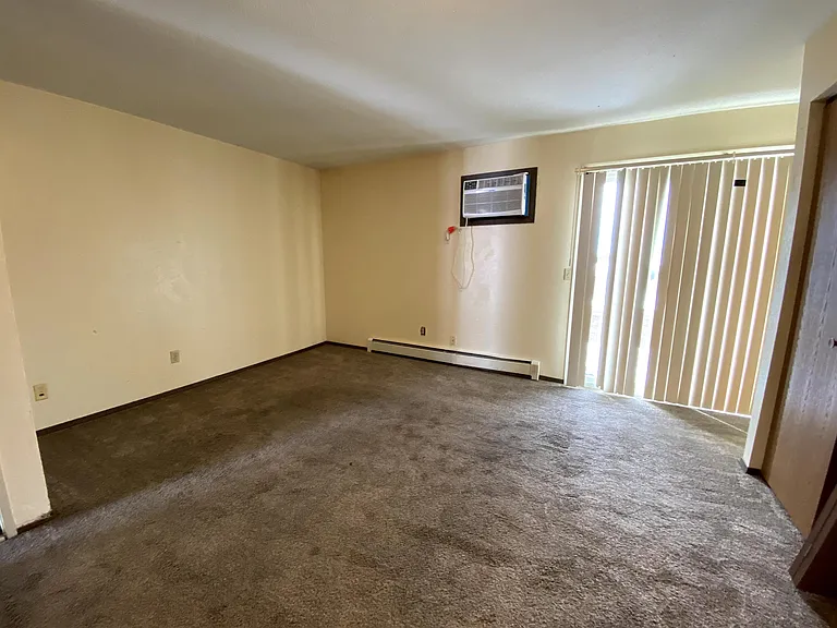 101 16th Ave NW #21 — Photo 3