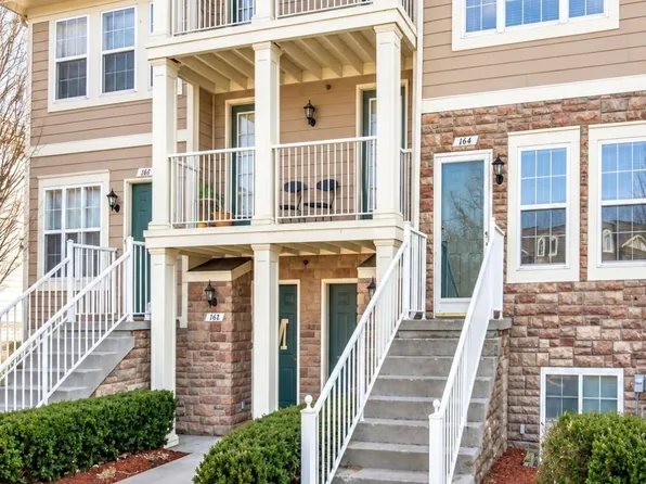 164 Park Green Dr, Lake Orion, MI 48362