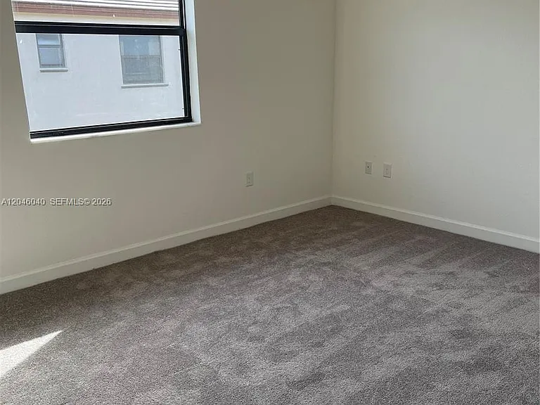 21447 NE 2nd Pl — Photo 19