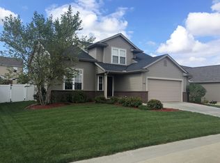 1401 Kickapoo Creek Rd, Bloomington, IL 61705