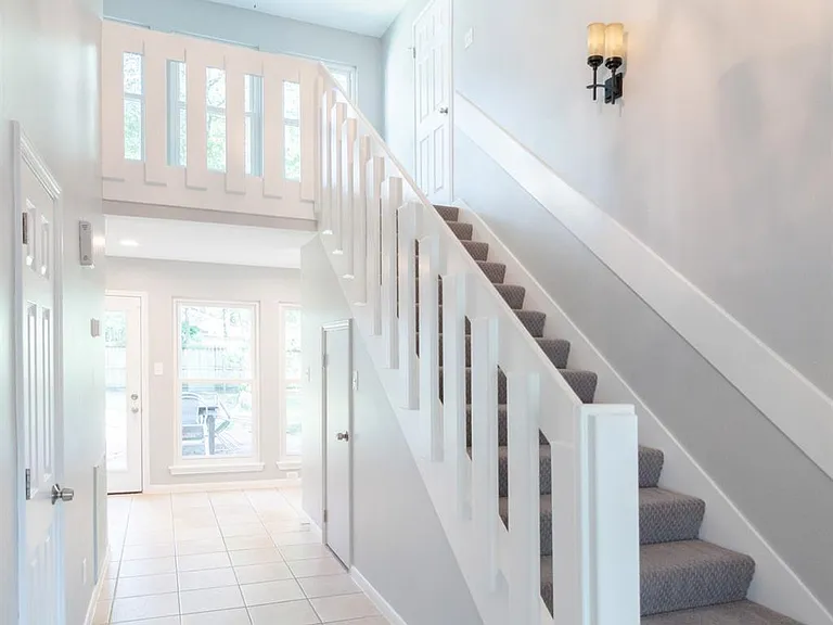 10 Coralvine Ct — Photo 7