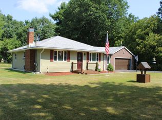 16 Kimberly Ln, Morrisonville, NY 12962