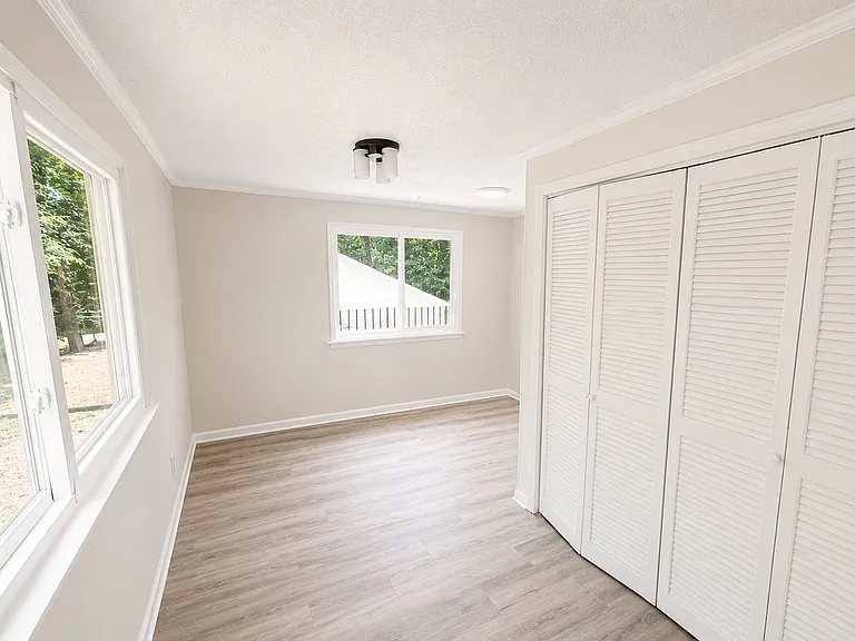 100 Haynes Ave — Photo 5