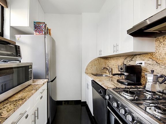 5th image of 30 E 37th St #F8