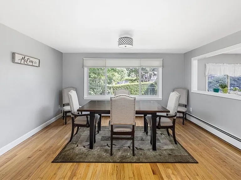 288 Green End Ave — Photo 10