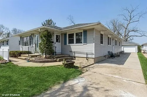 2919 Russell Dr NE Photo 1