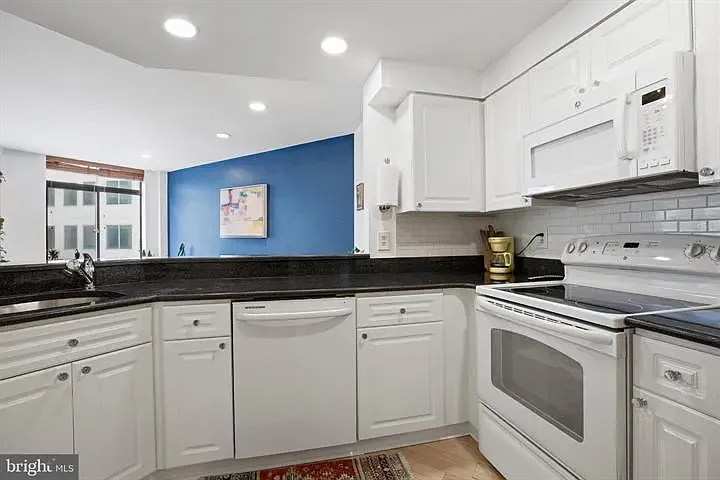 1312 Massachusetts Ave NW #406 — Photo 4