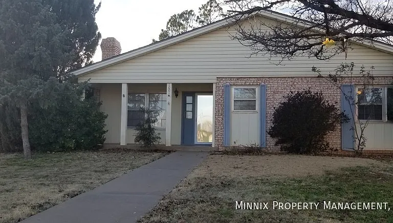 1001 Itasca Rd — Photo 1