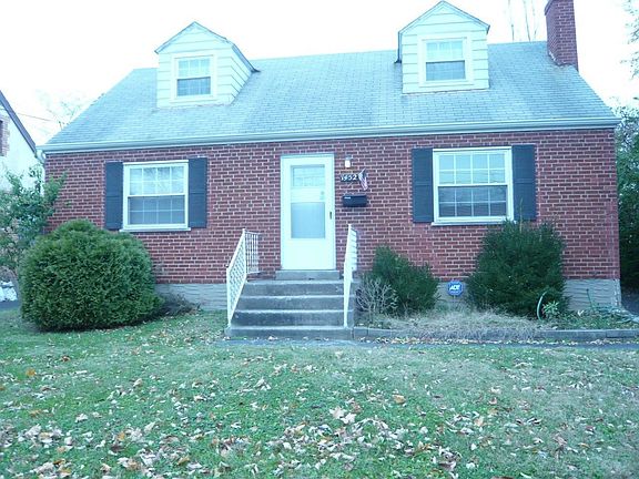 2nd image of 1452 Van Fleet Ave