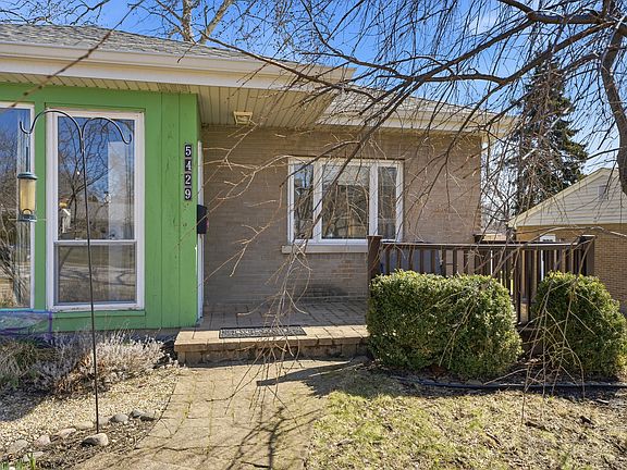 3rd image of 5429 Benton Ave