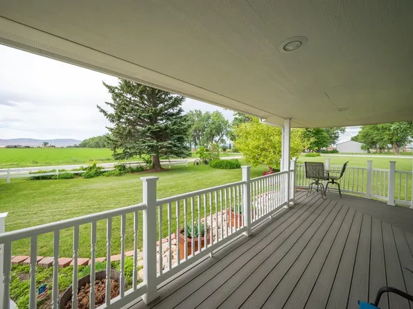 1295 Lane 11, Powell, WY 82435