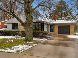 421 E Atwater Ave, Elmhurst, IL 60126