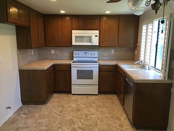 4th image of 38026 Village 38