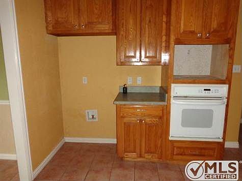 5th image of 308 Aqua Vista Dr