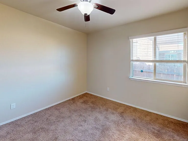 6600 Katy Creek Ln — Photo 8