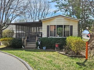 34 Park Ave, Franklin, NC 28734