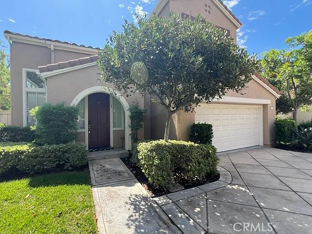 3 bed, 2.5 bath, 1937 sqft, $5,000 — Photo 2