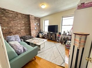346 North St #2B, Boston, MA 02113