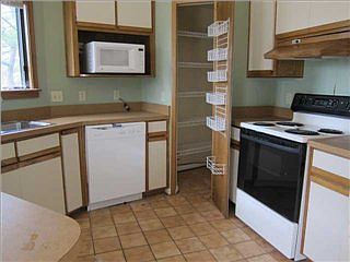 5th image of 1420 Bayberry Ln