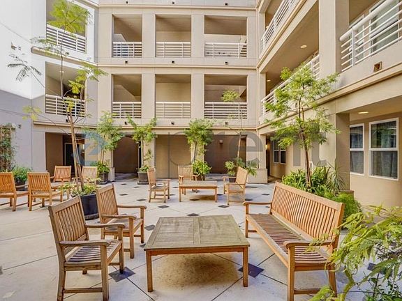 5th image of 851 Van Ness Ave Unit 306